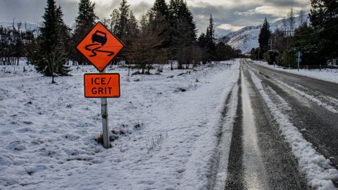 Snow clearing at Twizel and Tekapo