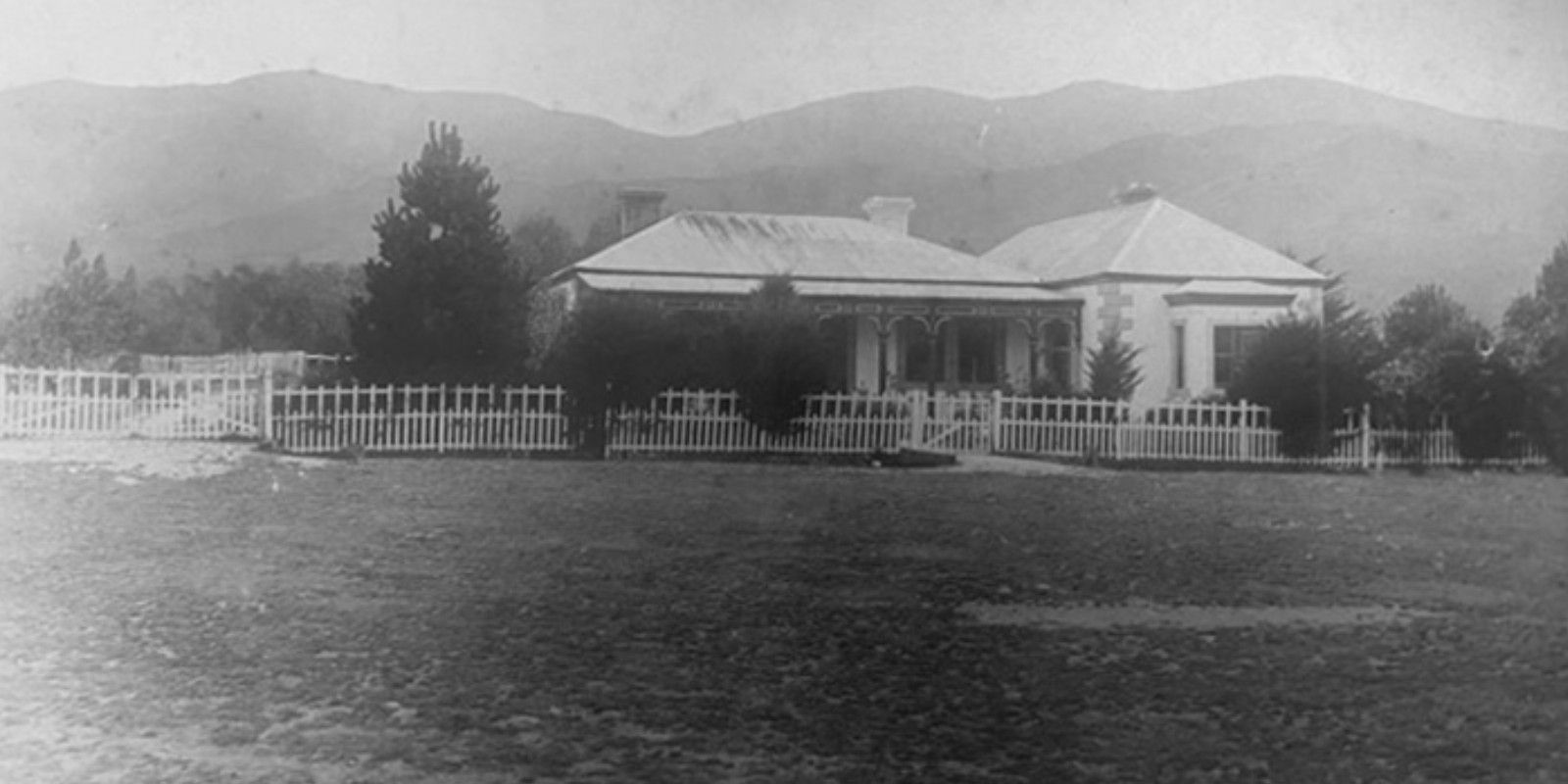 Mount Cook Road Board building at Burkes Pass banner image